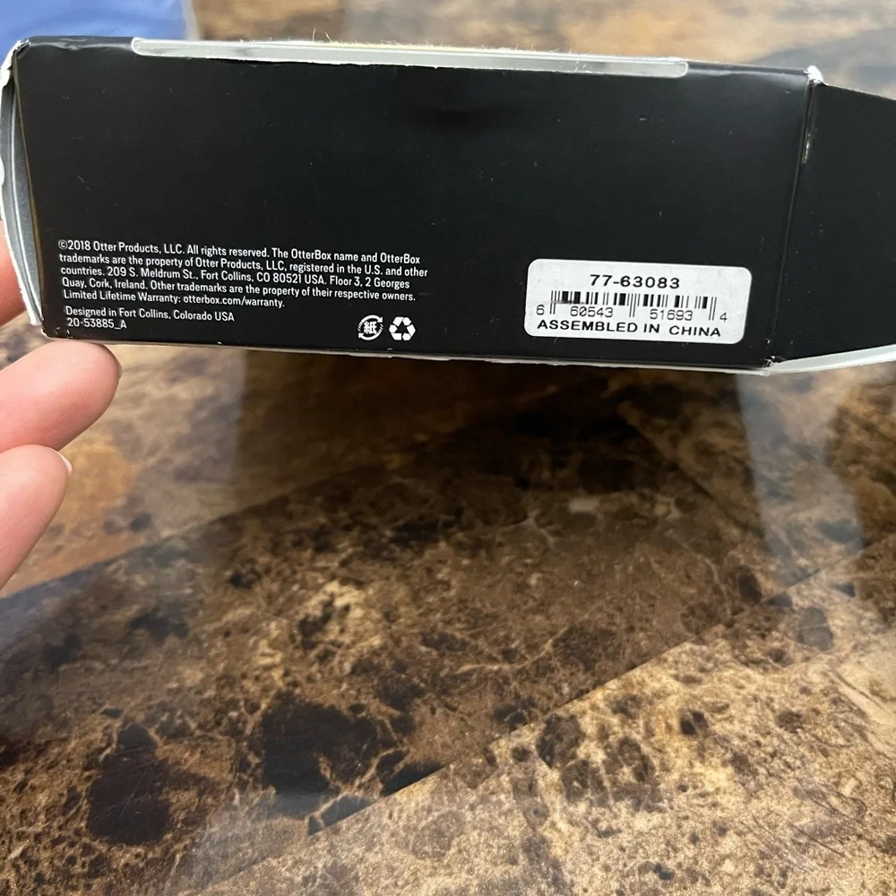 Otterbox defender iphone 2019 small, opened to try fit